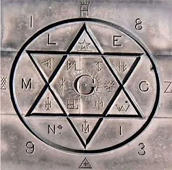 Biểu tượng giả kim thuật hình ngồi sao sáu cánh trong lá bài The Star Tyldwick Tarot - Ngôi Sao trong Tyldwick Tarot