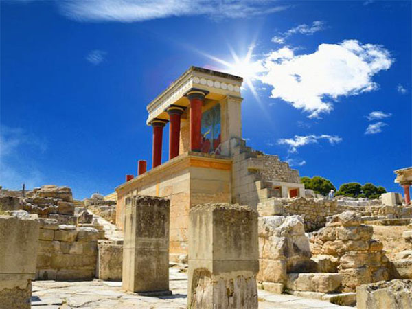 Đền Knossos - Khu phức hợp cung điện Minoan quan trọng nhất và nổi tiếng nhất ở đảo Crete
